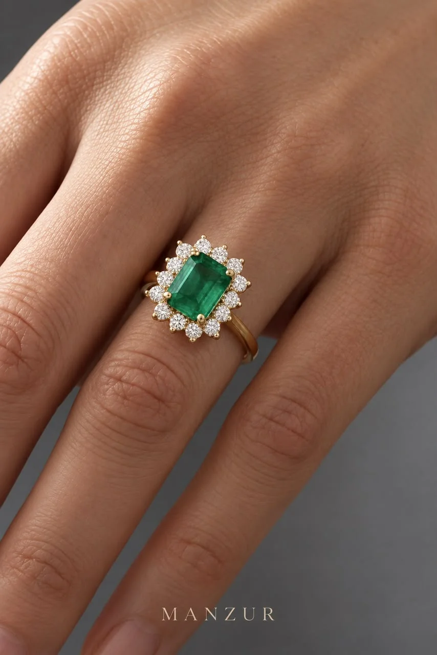 Anillo Halo Esmeralda